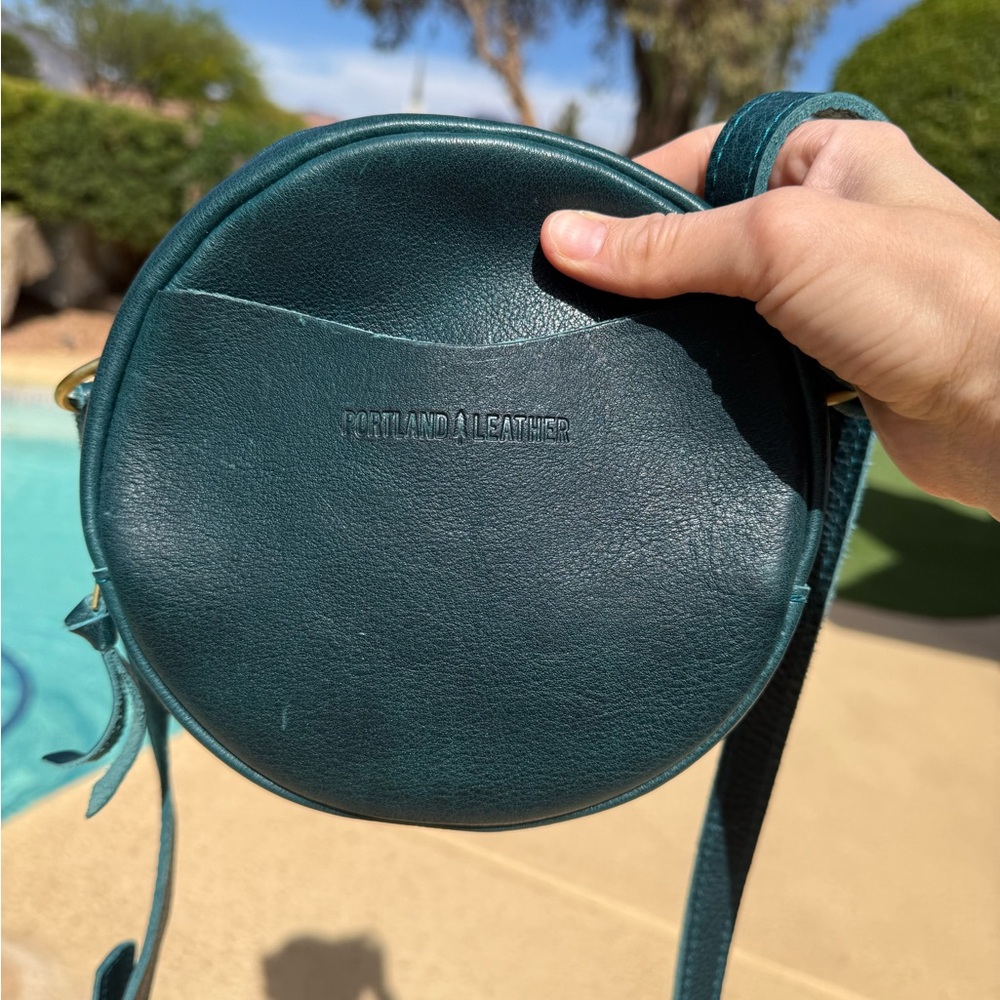 Portland Leather Small Lagoon Circle - Almost Perfect